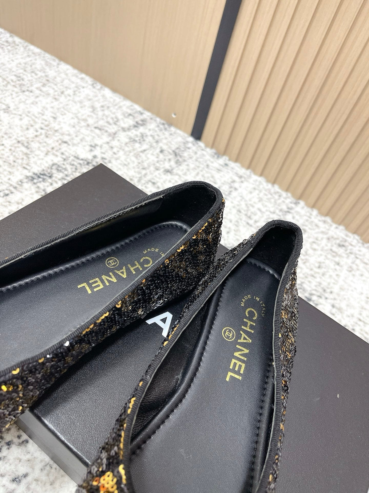 Chanel Coco Mark Ballet Flat Black with Gold in Lambskin 591379