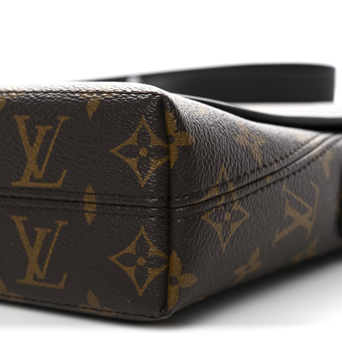 Monogram Macassar Magnetic Messenger