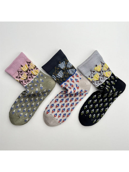 Rufia - Boho Diamond Pattern Mid-Crew Socks