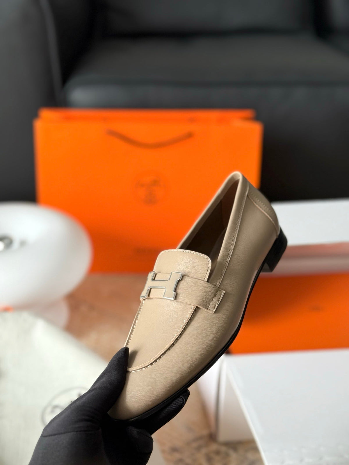 HM Paris Loafers Beige Calfskin 581246
