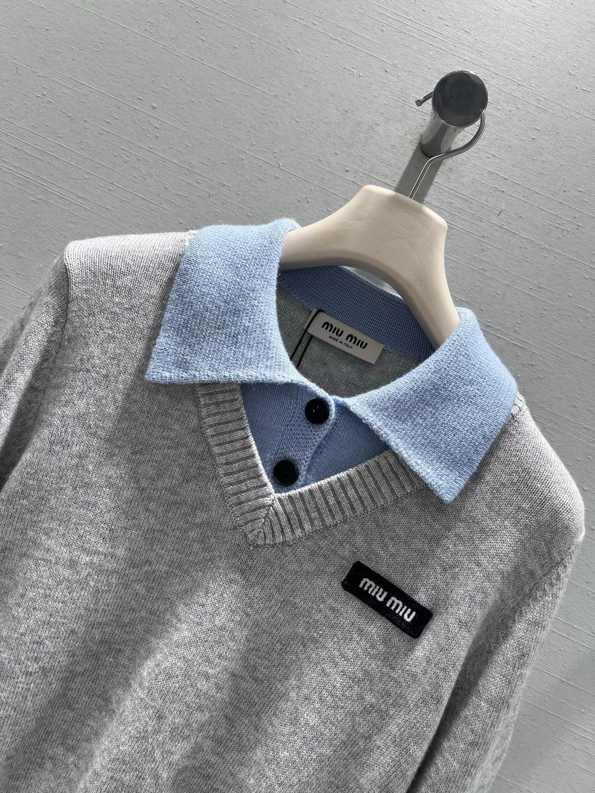 MIUMIU SWEATER STYLE 644
