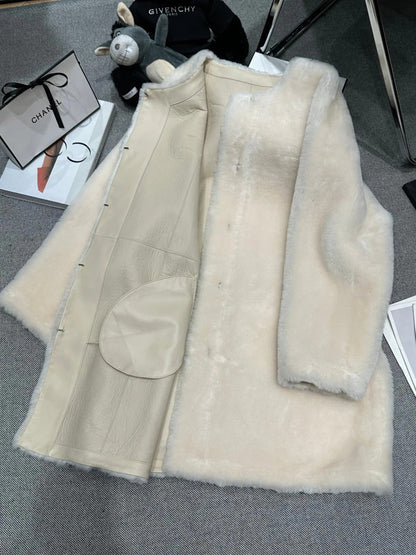 CHANEL 25S SHEEP FUR COAT 506