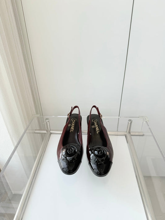 Chanel 26 Camellia High Heels 35 Dark Brown Black in Patent Leather 597416