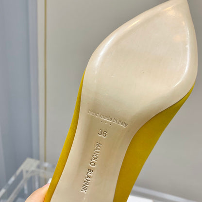 Manolo Women's Nadira Pumps 70 Yellow Satin