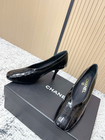 Chanel 26 Closed-Toe Slingback Black in Cowhide 591406