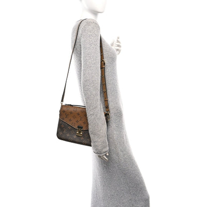 Reverse Monogram Pochette Metis