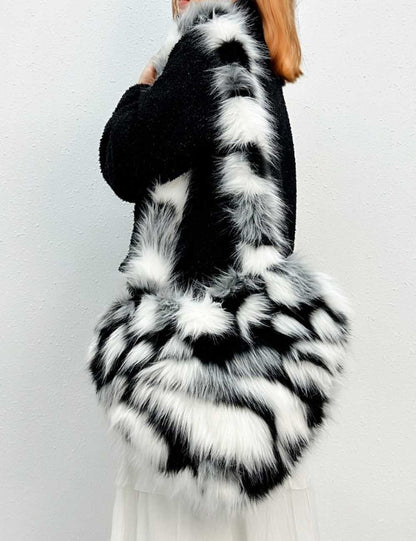Heart Fluffy Faux Fox Fur Shoulder Bag