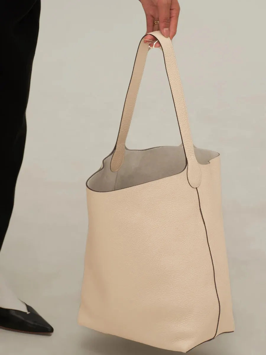 Emilia Medium Binah Bucket Bag in Leather