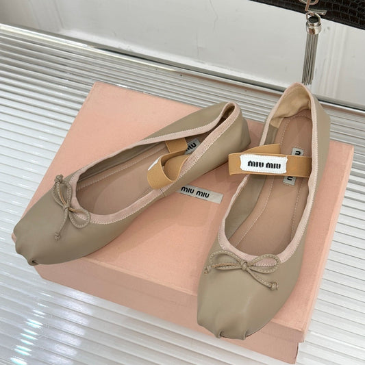 Miu Classic Bow Letter Ballet Flat Dark Beige Sheepskin 571000