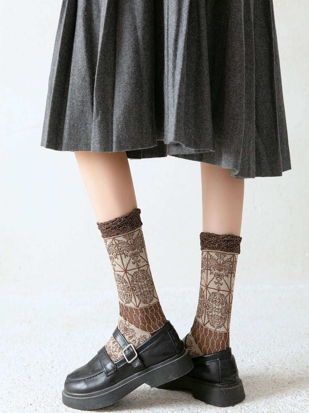 Rufia - Royal Style Crochet Mid-Calf Socks – Retro &amp; Elegant