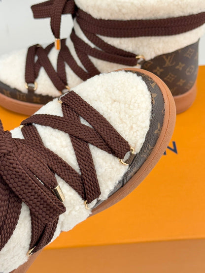 LV Cloud Lace-Up Ankle Boot Sneaker White - Brown Shearling Monogram Canvas 572468