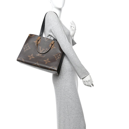 Reverse Monogram Giant Onthego MM