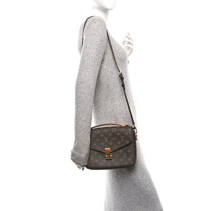 Monogram Pochette Metis