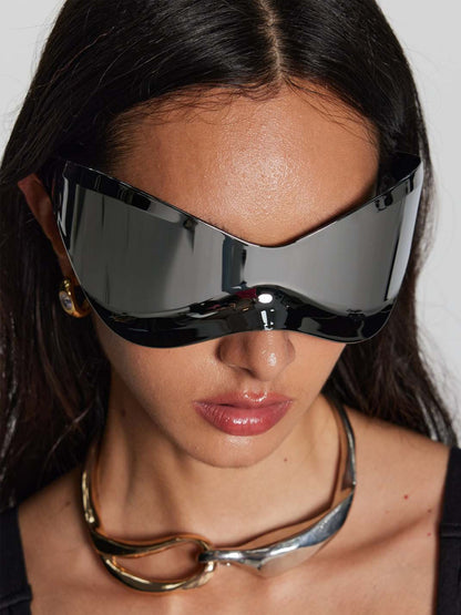 Calliope Wave Sunglasses In Black