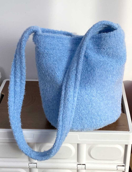 Simple Solid Color Plush Shoulder Bucket Bag