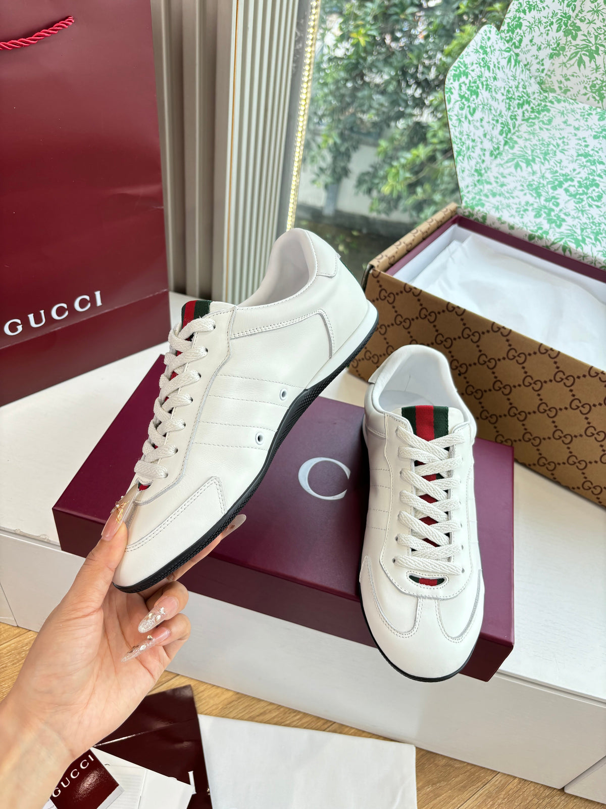 Gucci Shift Damen sneaker Varianten Schwarzes White Leather 506840
