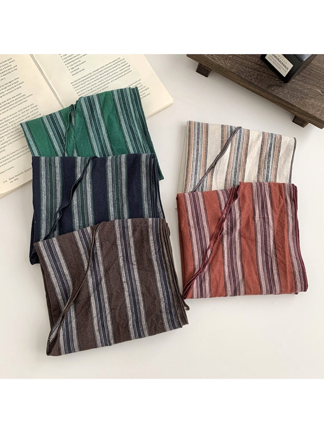 Scarvii - Classic Striped Scarf - Versatile Retro Neckwear