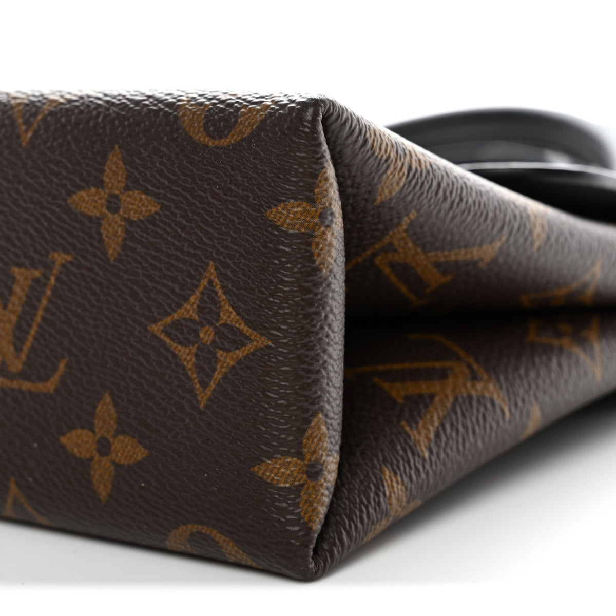 Monogram Locky BB Black