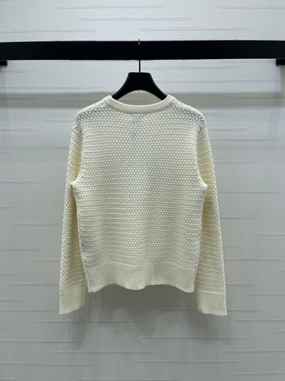 CHANEL 26 LOGO KNIT WHITE SWEATER 335409