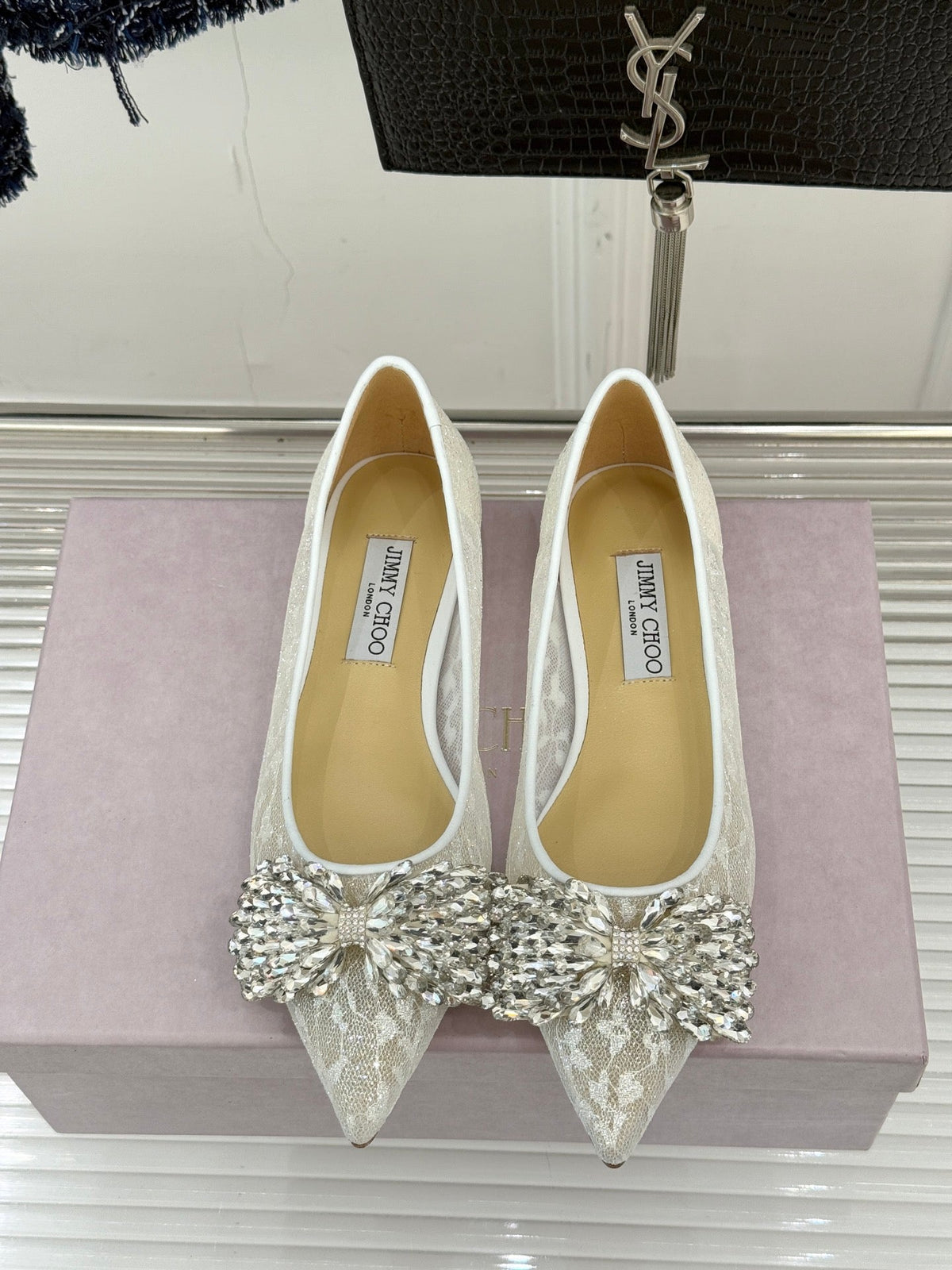 JC25WF Rhinestone Bow Pionted Toe Ballet Flat White Sheepskin 573534