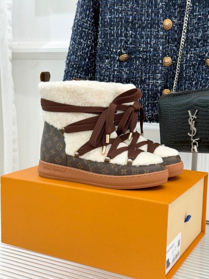 LV Cloud Lace-Up Ankle Boot Sneaker White - Brown Shearling Monogram Canvas 572468