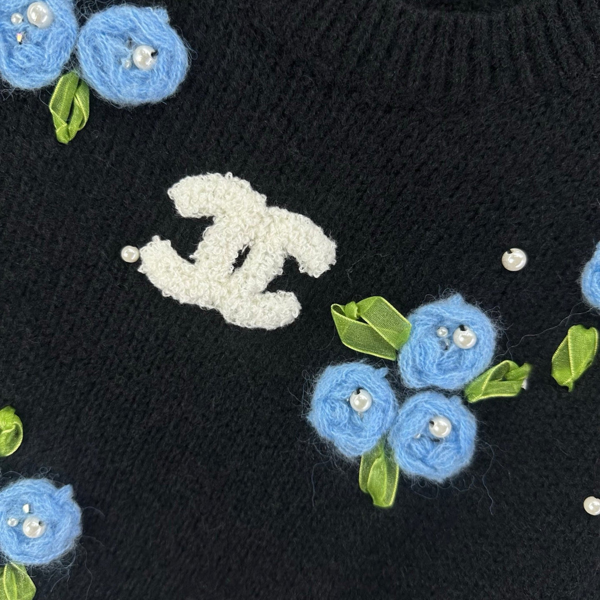CC Floral Long-Sleeved Sweater Black Wool Nylon 345974