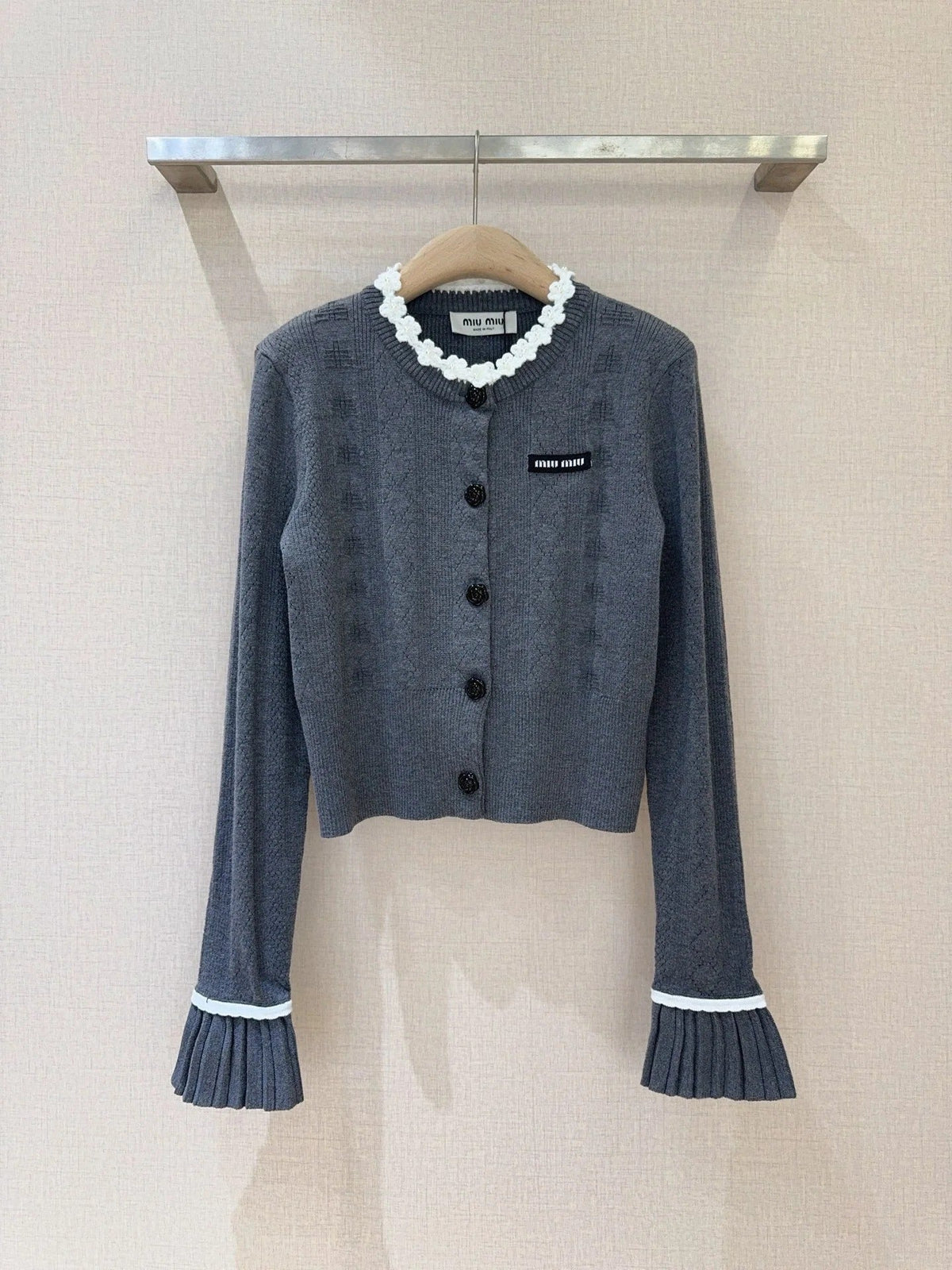 MIUMIU CARDIGAN STYLE 801