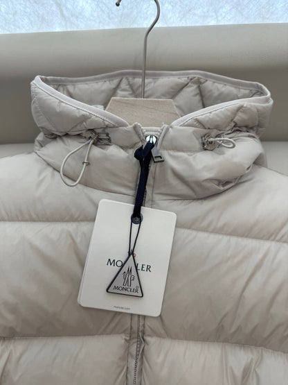 Moncler 25 Jacket White Polyester And Goose Feathers 301515