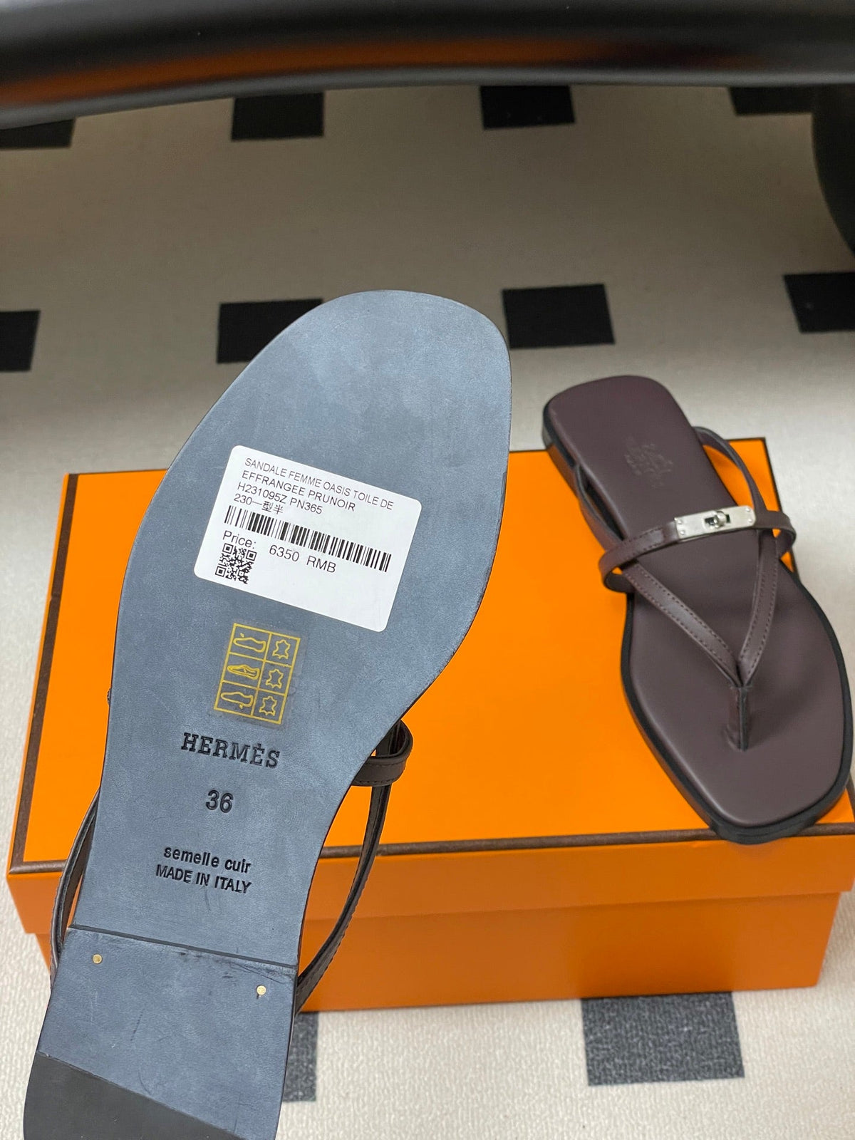 HM Miss Sandal Dark Brown in Calfskin 593824