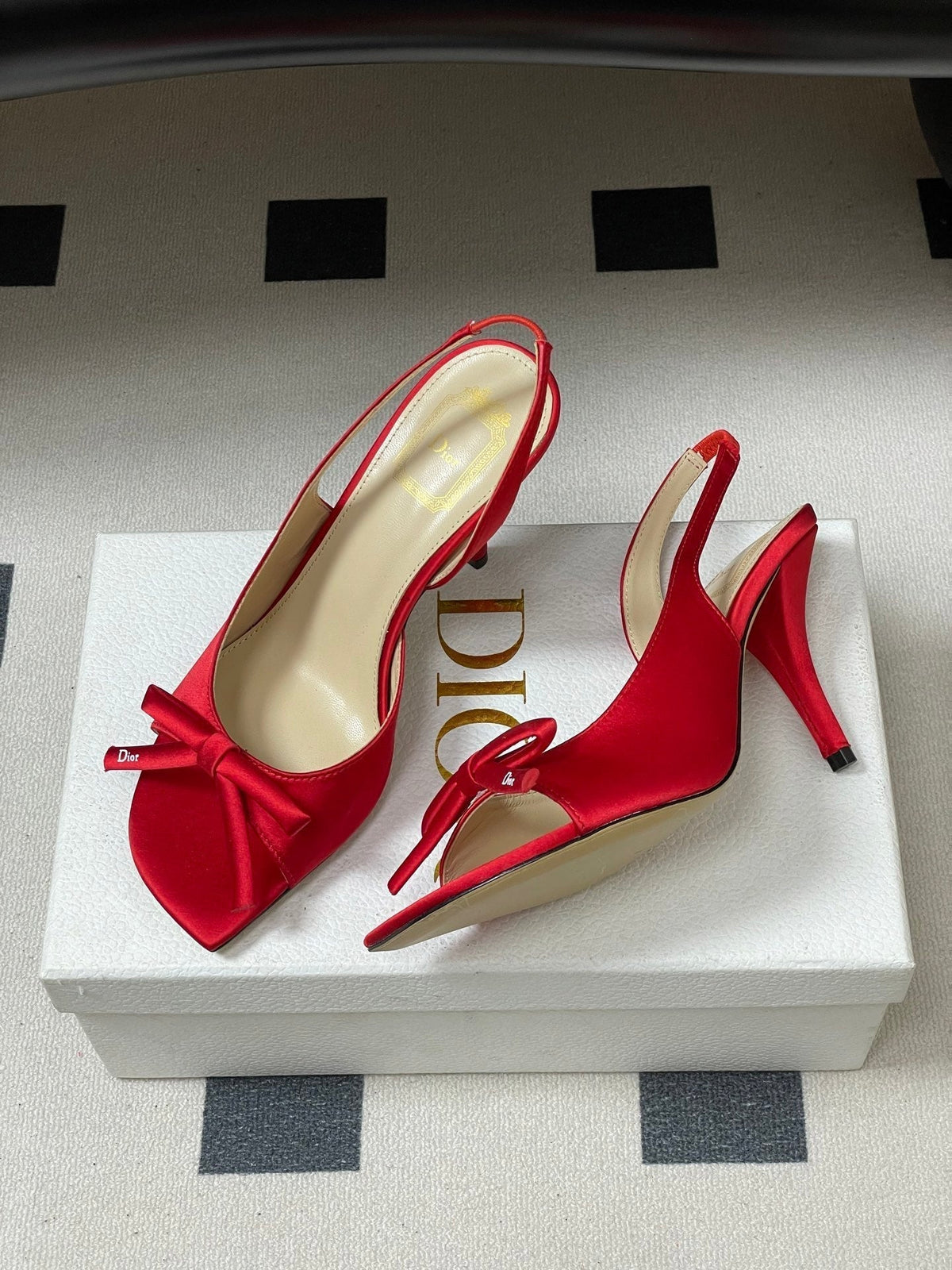 CD 26 Slingback 85 Red Beige Leather Silk Fabric 593603