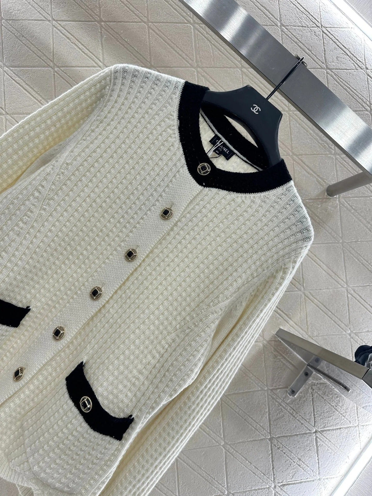CHANEL 25S KNITTED CARDIGAN 644