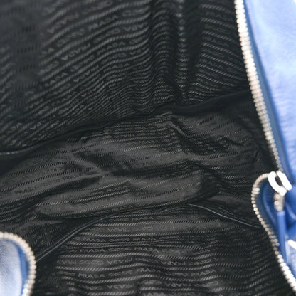 Vitello Daino Triangle Shoulder Bag Blue