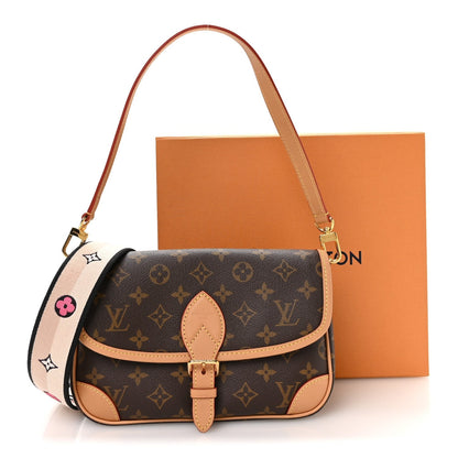 Monogram Diane Black