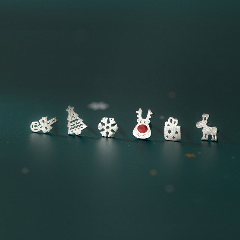 Cute Silver Mini Reindeer Christmas Earrings Set