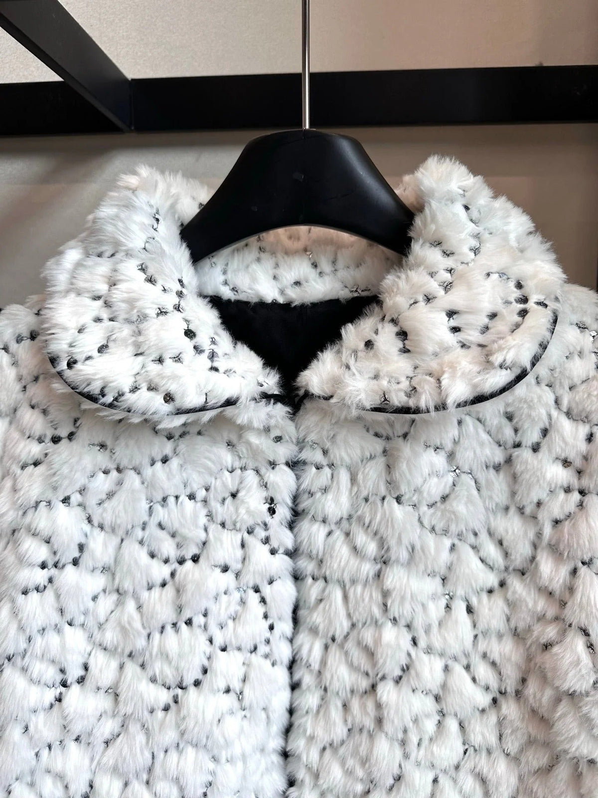 CHANEL 25S VELVET SEQUIN-EMBELLISHED JACKET 463