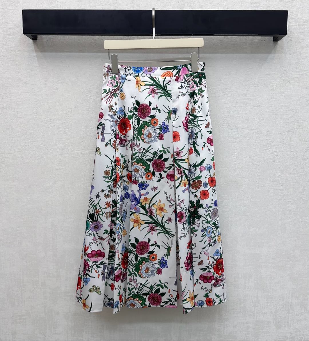 GG SS26 Flora Printed Pleated Midi Skirt White Multicolor Silk 351787