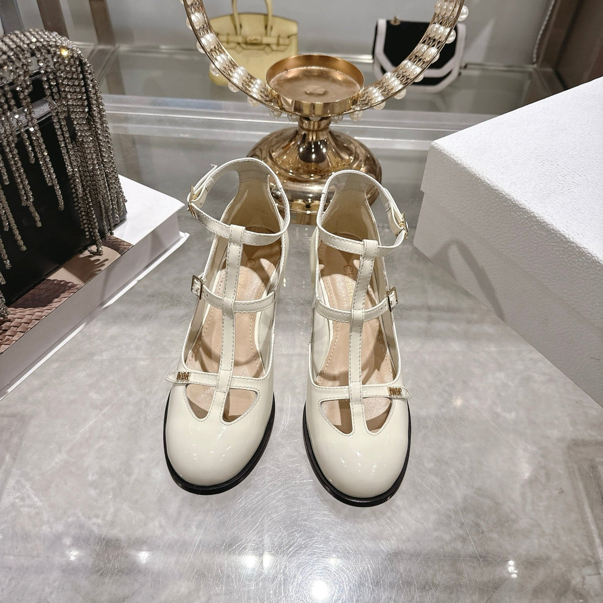 CD 26 Heel Mary Jane 40 Ivory Patent Leather 592224