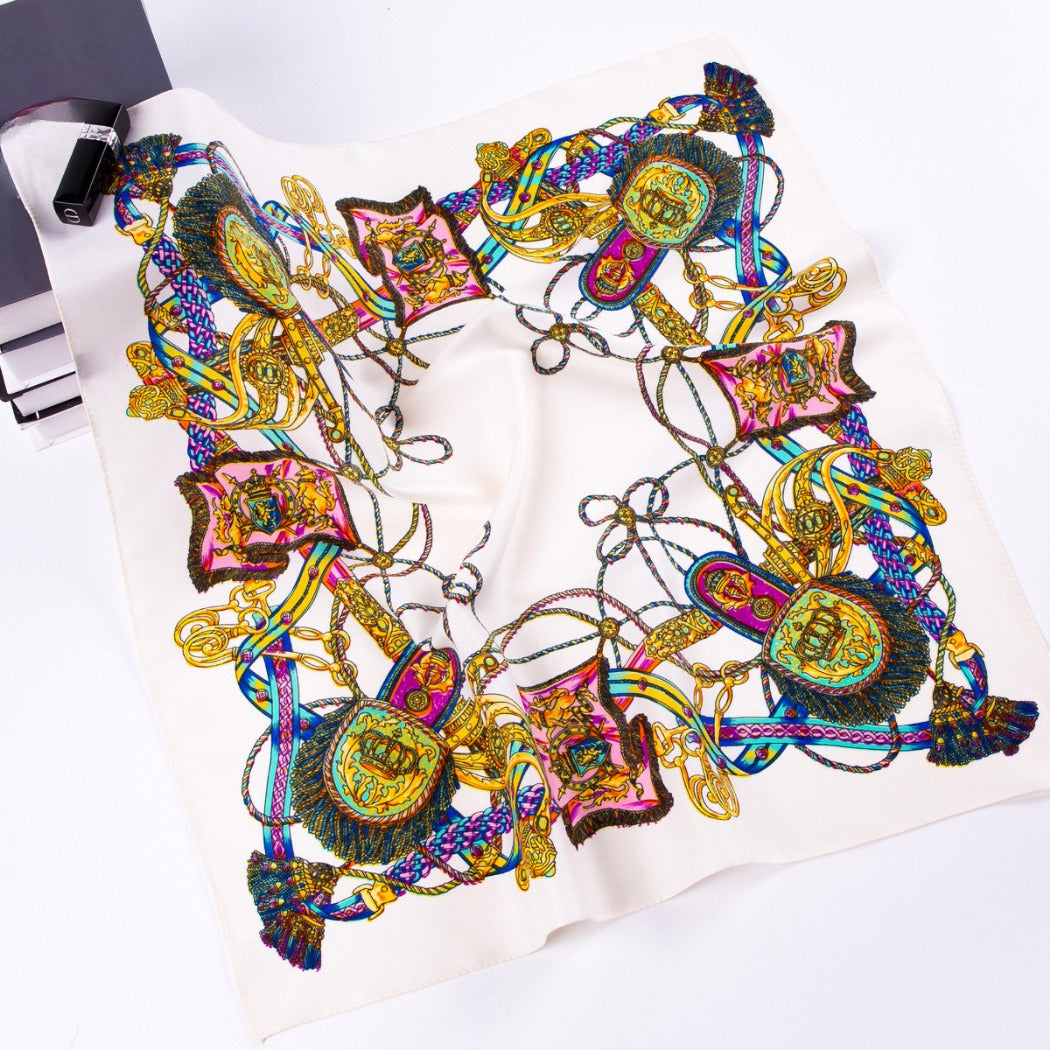 Scarvii - Vintage Print Square Scarf for Stylish Outfits