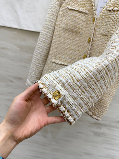 CC 26s Cruise Jacket Beige Tweed Weave & Gold Thread