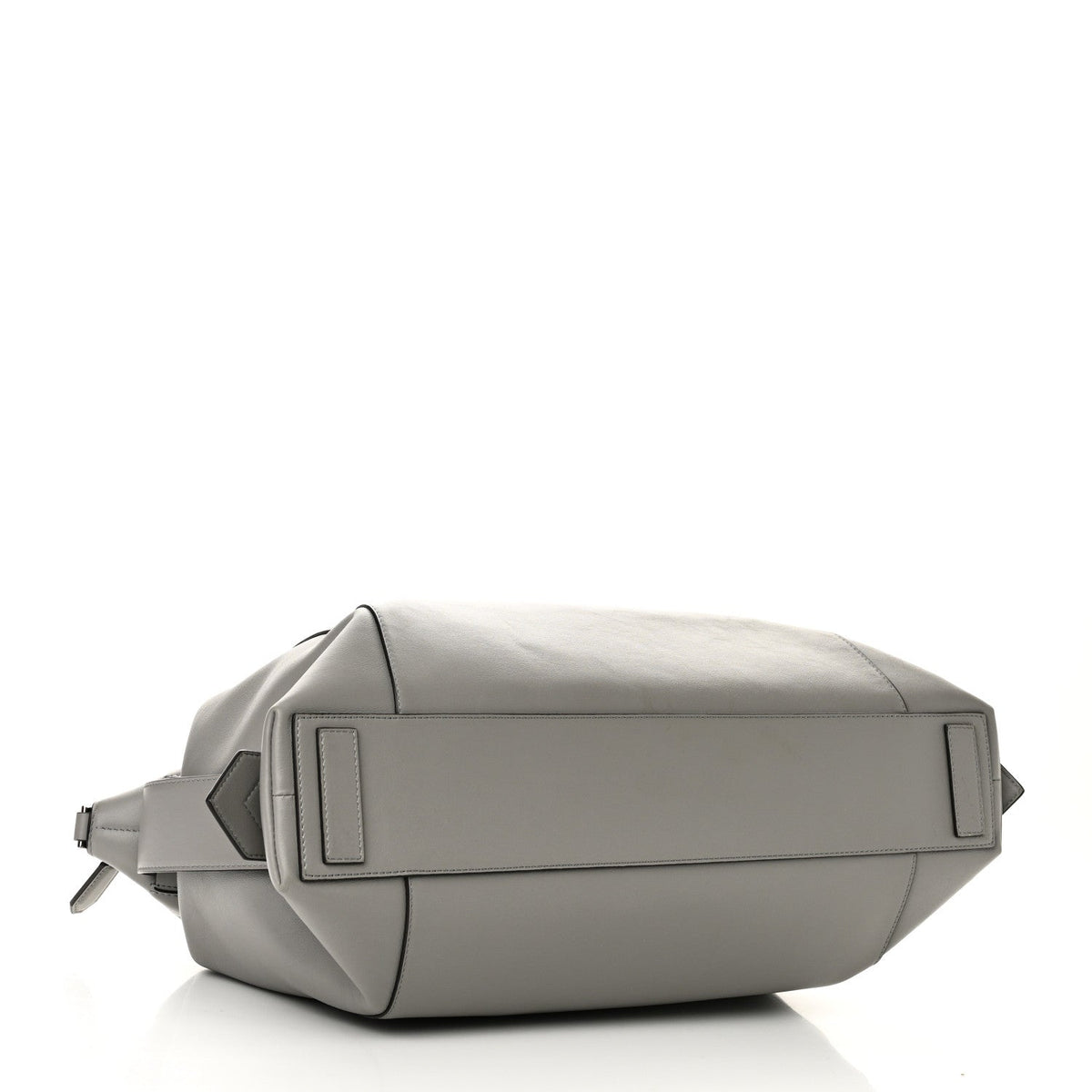 Soft Calfskin Medium Soft Antigona Pearl Grey