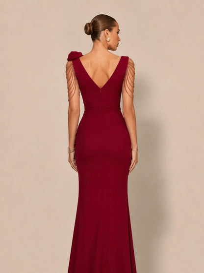 Arabelle Romantic Contour V Neck Pleated Floral Maxi Dress
