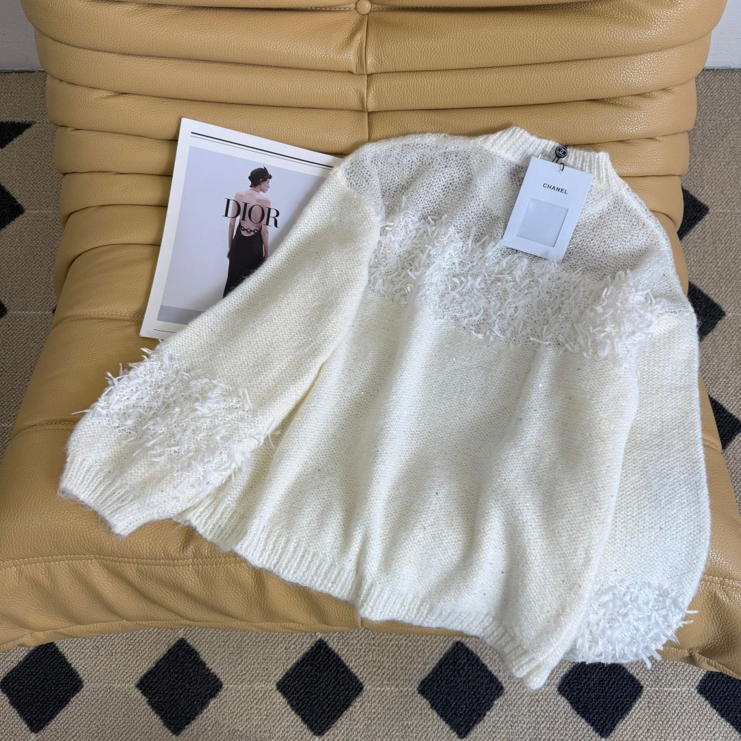 CC 26 Sweater Gray and White Wool Mesh 240318