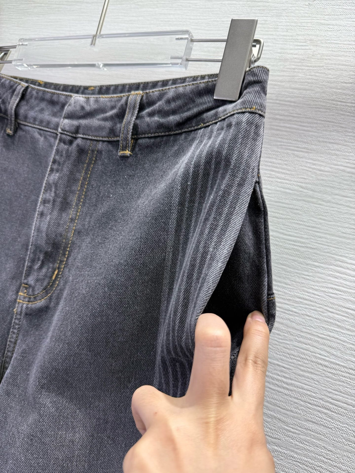 CD 25SS Laser Printed Stripe Pattern Wide-Leg Jeans Dark Gray Cotton 306514