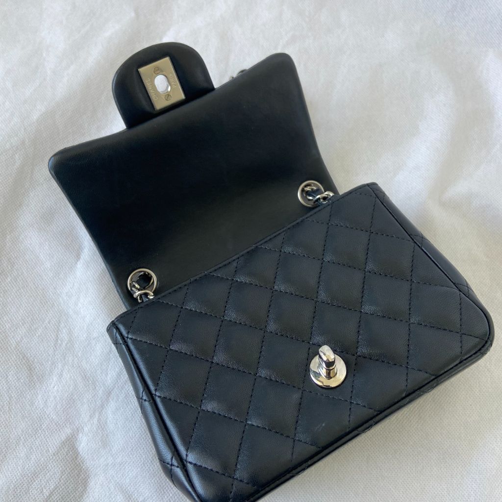 Chanel mini classic flap bag