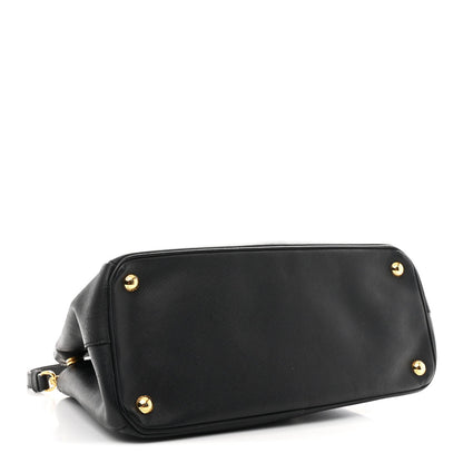 Saffiano Medium Galleria Double Zip Tote Black