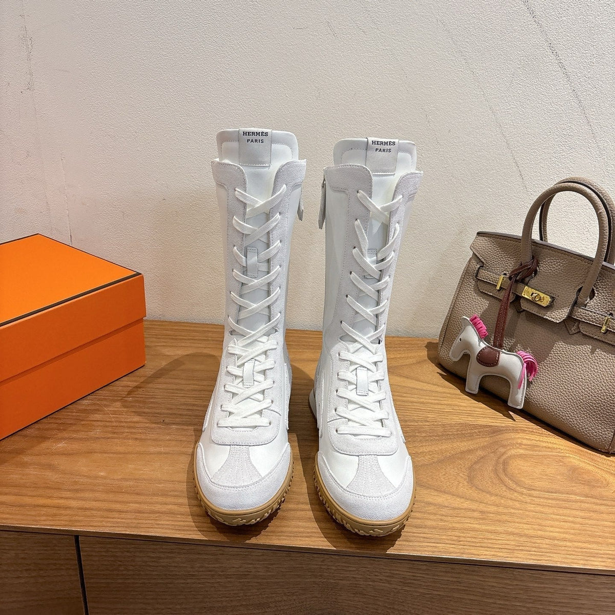 HM Lace Up Sneaker White Light Grey Calfskin Suede