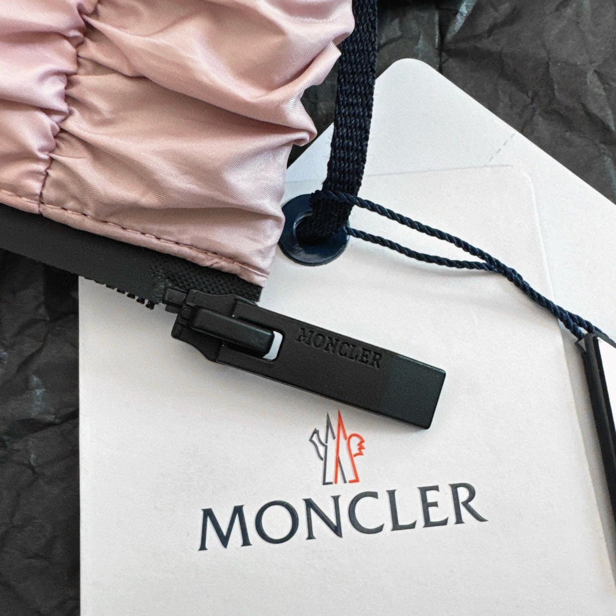 Moncler 2025 Apriate Vest Pink Polyester Down