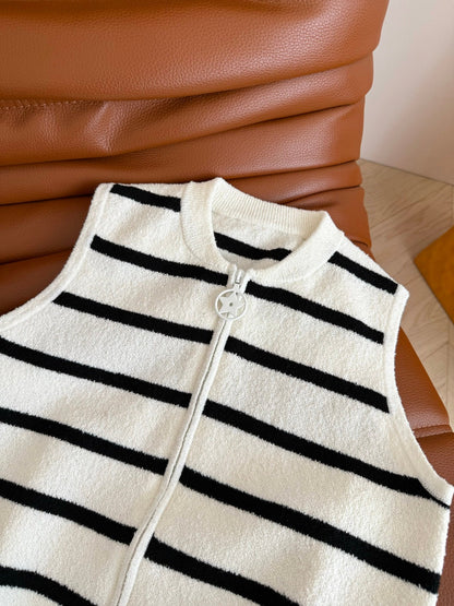 CD 25 Set White Black Stripes Cotton