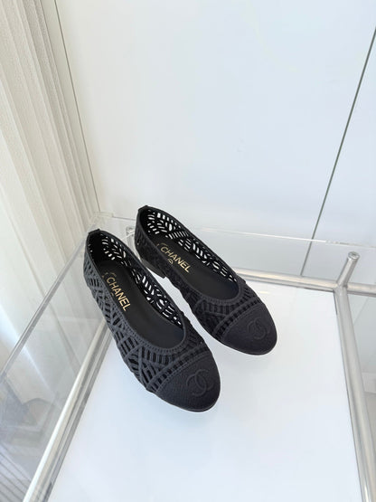 Chanel 26 Ladies Ballet Flats Black in Fabric 597336