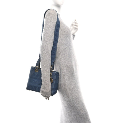Canvas Embroidered Cannage Medium Lady D-Lite Denim Blue